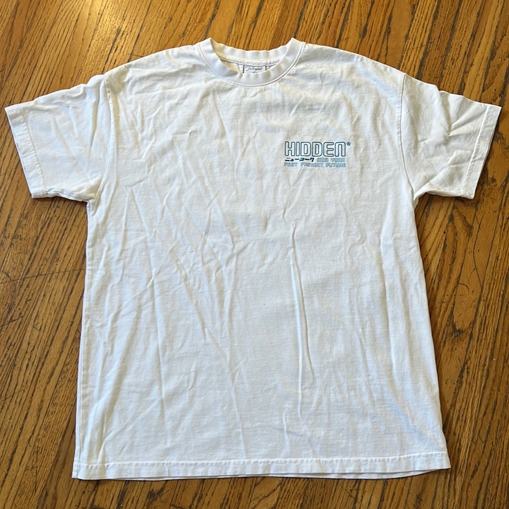 BRAND NEW W/O TAGS Hidden NY New York Graphic Tee
